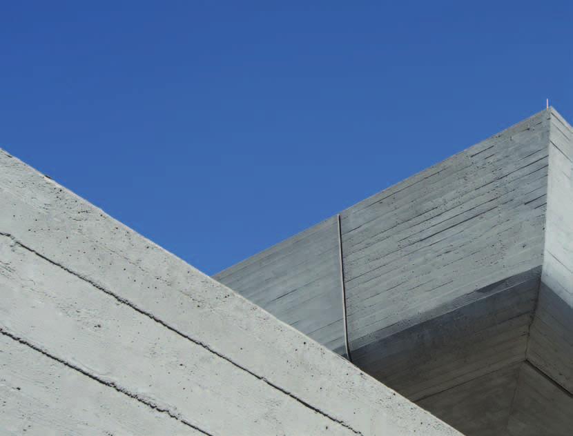 ÁSVÁNYI ÉPÍTŐANYAGHOZ ÁSVÁNYI FESTÉK DUKÁL! SZILIKÁT FESTÉKEK BETONON A műanyag bázisú bevonatokkal ellentétben a szilikát festékek nem képeznek filmréteget a beton felületén.