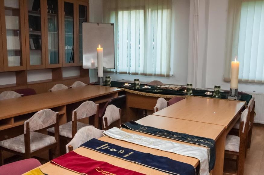 színtéren való szereplésre.» Az egyetemvárosi környezet, a campus ideális a tanuláshoz és a szórakozáshoz egyaránt.