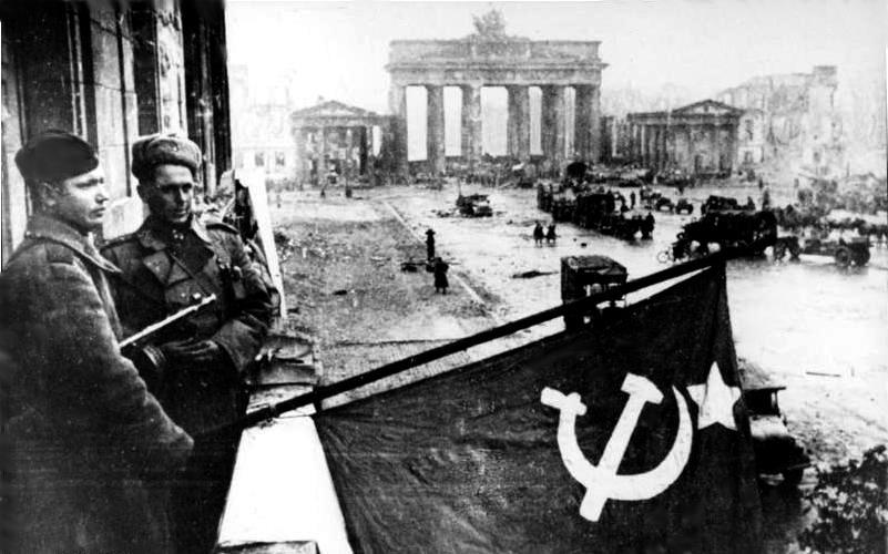 lazh en e bunker 7 ha 8 mae 1945 :