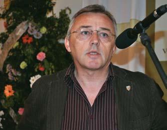 megyében kifejtett szakmai, közjóléti, valamint kulturális és a sportéletben kifejtett támogató tevékenységét. Ormos Balázs fõtitkár elhunyt tagtársainkról emlékezett.