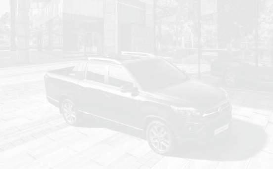 motorháztető és a sárvédő elemek erőteljes vonalvezetéssel és