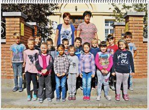 1.b osztály Osztályfőnök: Tóthné Csirmaz Márta Napközis nevelő: Gáspárné Molnár Márta Védőszent: