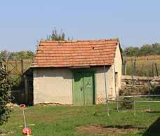 mellett (pl.