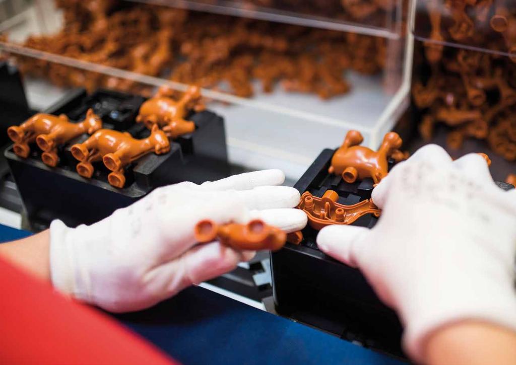 NYÍREGYHÁZÁN GYÁRTJUK A JÖVŐ JÁTÉKAIT A NYÍREGYHÁZI LEGO GYÁR MINTEGY 2 500 EMBERNEK AD