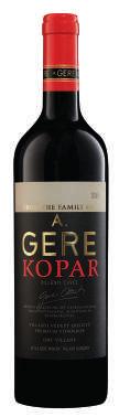 VÖRÖSBOROK RED WINES ROTWEINE Gere - Kopar 2015 - Villány 16 990 Ft / 0,75 l A pincészet emblematikus csúcsbora.