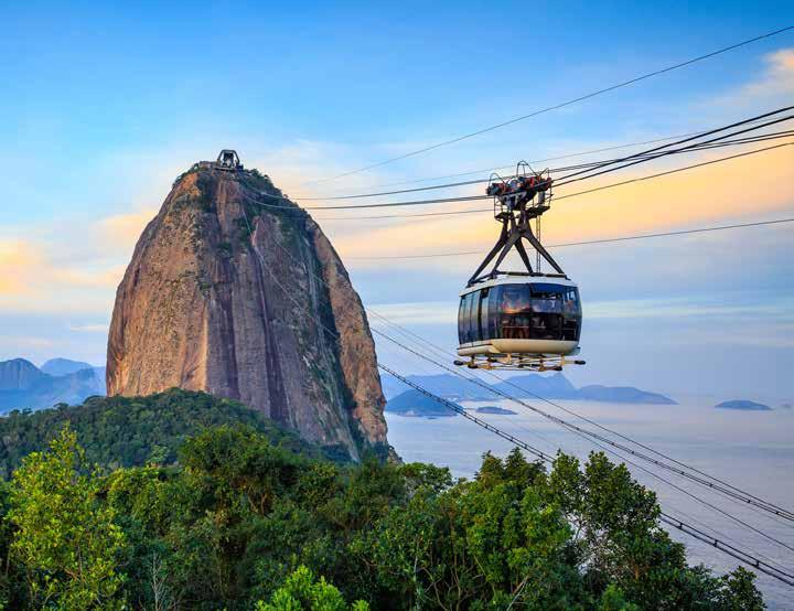 Rio de Janeiro az argentin oldal vízeséseinek megtekintése. Utazás kisvonattal, majd gyalogtúra a vízesésekhez, a kilátó pontokról az ördögtorok zuhatag csodálható meg.