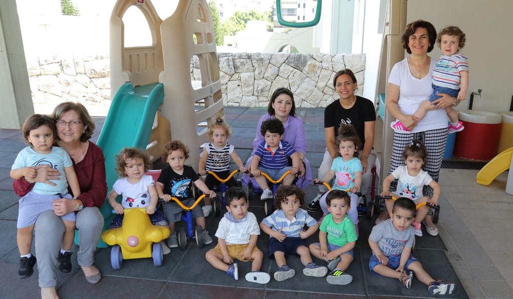 2 Avec Mme Samira Rizk, Mme Philga Beaino, Mme Victoria Badran et Mme Rémy Fakhoury Gabriel Azzi, Jennifer Rizk,