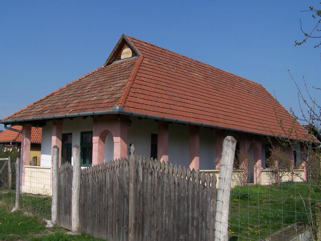 10. Lakóház HERNÁDNÉMETI, Ady E. u. 13.