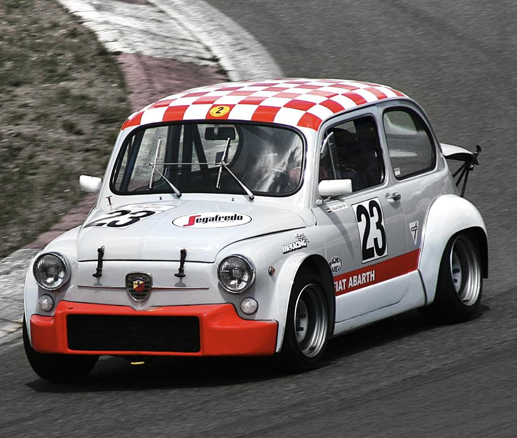 TÖRTÉNELEM A CARLO ABARTH NAGYON KEZDET SZERETTE ÚGY JELLEMEZNI MAGÁT, MINT EGY OLYAN ALKOTÓT, AKI NEM ELŐKÉSZÍTETT, HANEM ALAPOSAN KIDOLGOZOTT AUTÓKAT KÉSZÍT.