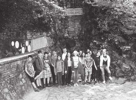 18 A Tolnai Szent István Katolikus Gimnázium természettudományos munkaközössége erdei iskolát szervezett a 7. a és 7. b osztály számára.