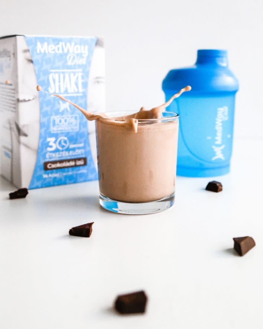 MedWay Diet Shake gyümölccsel Snack étkezésként ihatunk még egy Shaket, vízzel vagy cukormentes mandulatejjel, és