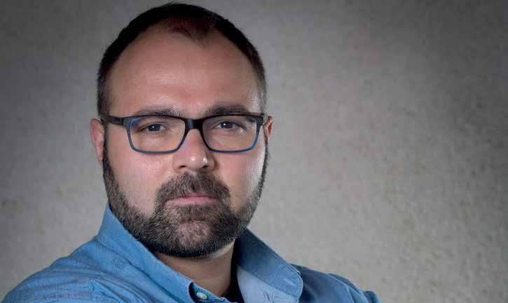 Fókuszban Szövetspecifikus tápanyagbevitel a versenysportokban Szász Máté biológus, szakmai vezető Scitec Institute for Sport Performance Az aminosavak szerepe Megváltozott igények A versenysportok