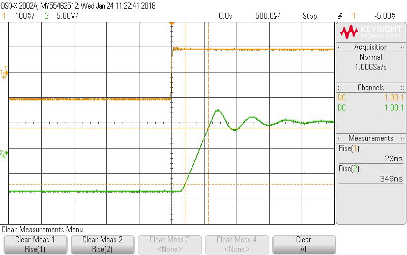 10. mérés Tápáramvezérlet végfokozat vizsgálata SLEW RATE mérése: Az 1-es csatornán 1 khz-es impulzus látható. Ezt kapcsoljuk az erősítő eszköz bemenetére.