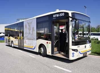 NEOPLAN Skyliner Mercedes-Benz ecitaro Mercedes-Benz REFORM 500 LE Mercedes-Benz REFORM 501 LE komplett konyha került. Egyébként az MAN Lion s Coach igen népszerű típus a sportegyesületek körében.