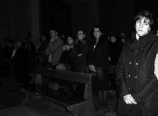 Tu sei la Vita che vince la morte. Tu sei il grande profeta Che sei venuto a dare la risposta Alla domanda più profonda del nostro essere. Tu sei la vittima innocente dei nostri peccati.