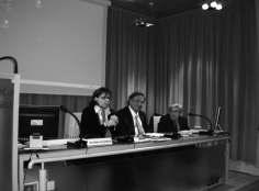 V i t a d i D i o c e s i 6 Voce di Popolo [ Antonella Caggese ] Convegno Unicef Caritas sulla condizione dei minori stranieri in Italia Dalla parte dei piccoli stranieri IL DOSSIER CARITAS UNICEF