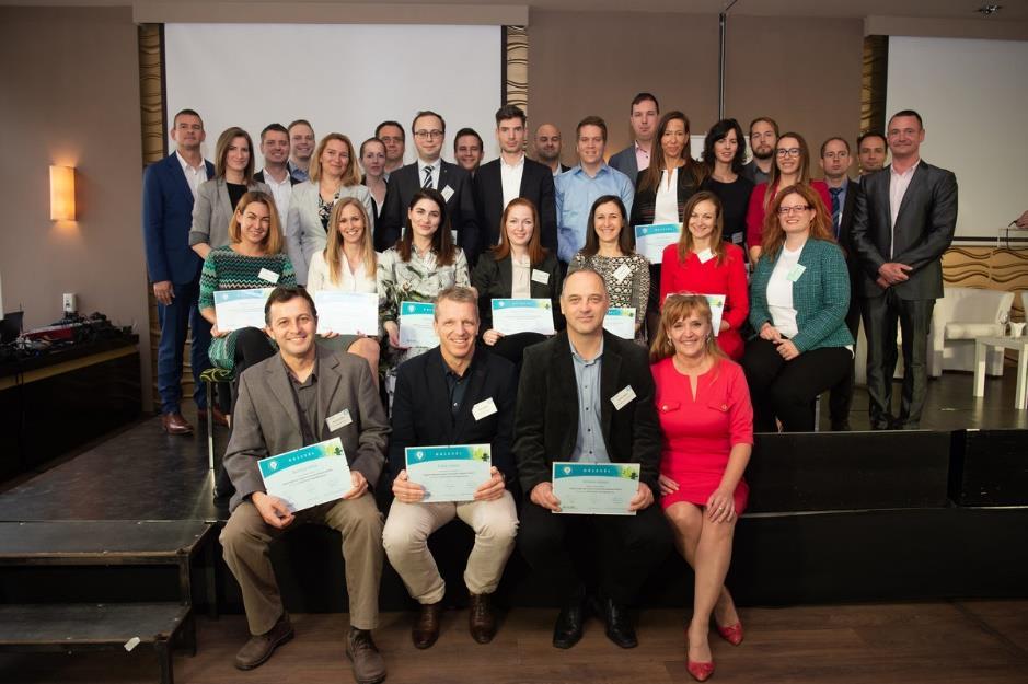 BCSDH A jövő vezetői tehetségprogram Célok: a tehetséges fiatal vezetőket felkészíteni a vállalati