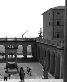 vuole essere l occasione per valorizzare l impegno dei giovani in servizio civile e promuovere in loro la scelta di stili di vita incentrati sulla pace, sulla non violenza e sull uguaglianza con gli