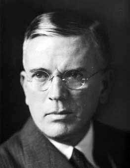 --- Erdélyb l Bécsbe Oswald Thomas csillagász emlékezete REZSABEK NÁNDOR a csillagászat tudományának m vel i és népszer sít i között sajnos kevesen vannak olyanok, akiknek tevékenysége szélesebb