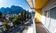 és kihajózási díj, üzmanyagdíj Foglalási kód: 9369190 Vlnc Split Kotor Katakolon istock qaba Port