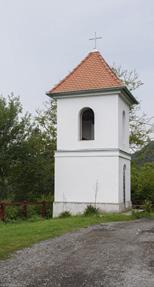 A hegy erdei néha zúgnak, a monda szerint azért, mert együtt sírnak azzal az asszonnyal, aki a hegy gyomrában talált kincs miatt elhagyta gyermekét.