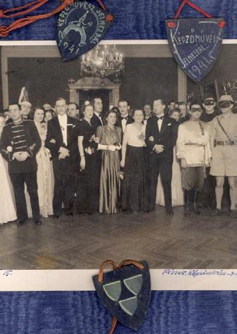 e. I. századtól ismeretes. Nincs közöttük egy se, aki a képzőművészetet képviselné. A 7 szabad művészet (septem artes liberales) felsorolásában szintén nem találunk képzőművészetet.
