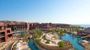JORDÁNIA / AQABA FP TOP Szállás példa Szállás példa MÖVENPICK RESORT AQABA Fekvése: A szálloda Aqaba központjában helyezkedik el, közvetlenül a homokos tengerparton, az aqabai nemzetközi repülőtértől