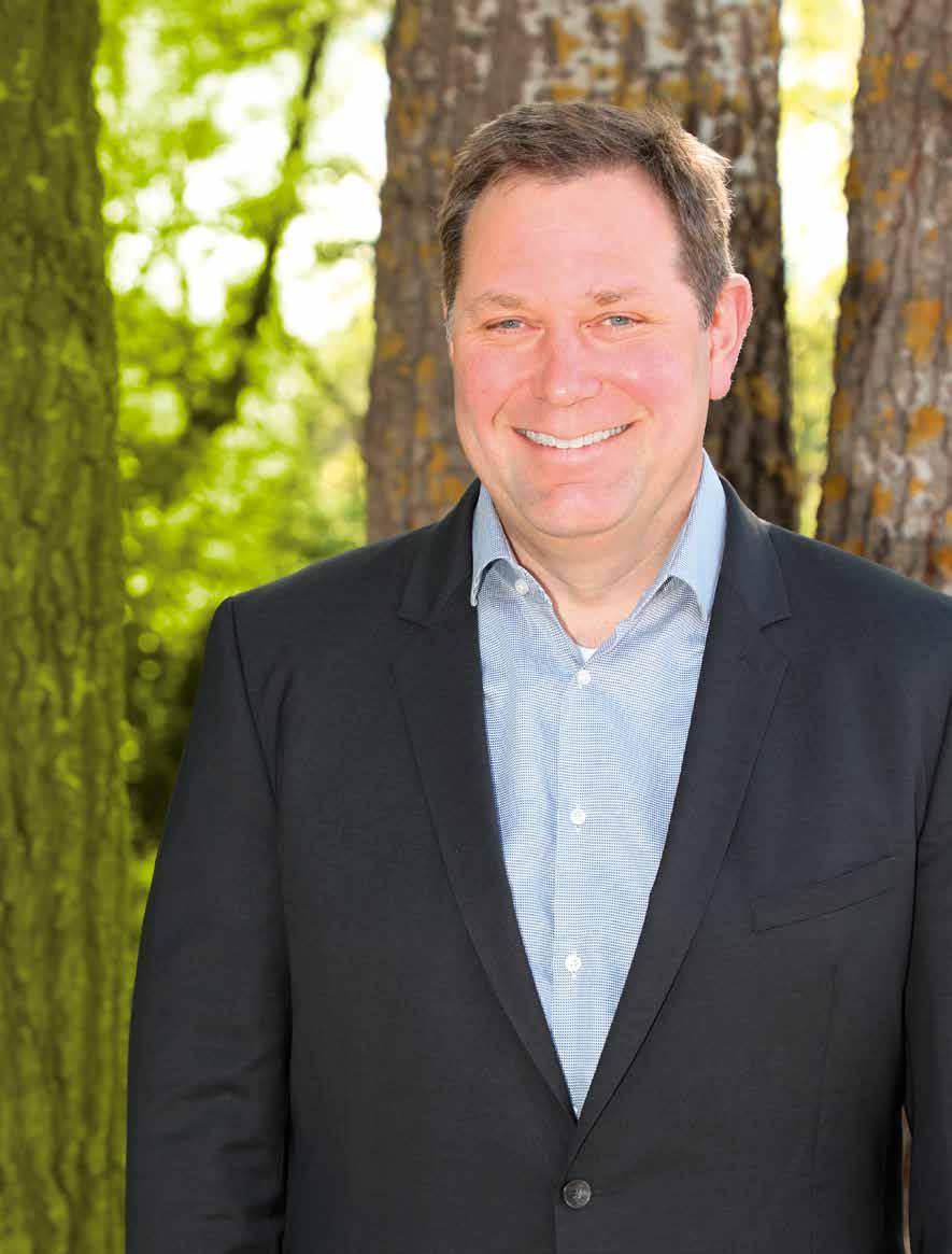 6 FÁRADHATATLANUL JAN-HENDRIK MOHR, A CLAAS IGAZGATÓSÁGI TAGJA, A BETAKARÍTÁSI DIVÍZIÓ VEZETŐJE
