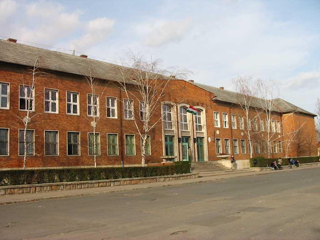 GYŐRI MŰSZAKI SZC