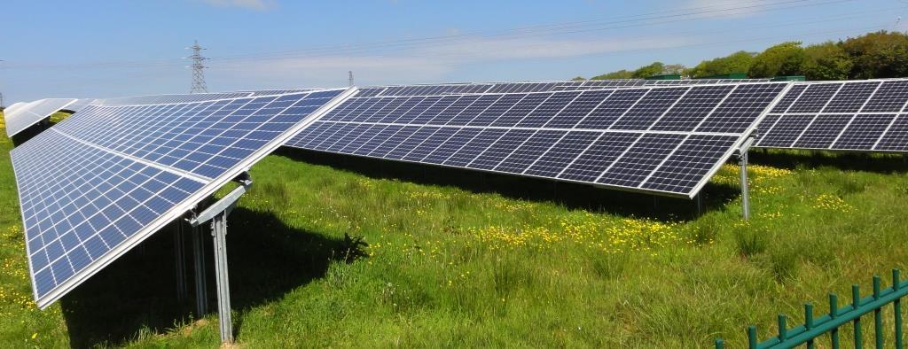 VII.d A MODELLSZÁMÍTÁS naperőmű szántóföldön renewableenergyhub.