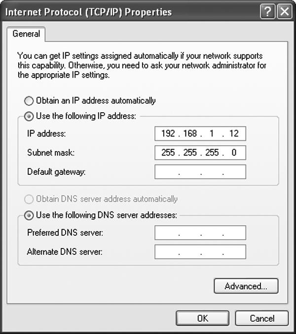 d. Válassza a Use the following IP address (A következő IP-cím használata) gombot. e. Gépelje be a 192.168.1.12 értéket az IP address (IP-cím) mezőbe. f. Állítsa az Subnet mask (Alhálózati maszk) lehetőséget 255.