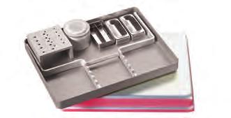 Endo Norm-Tray Alu: 1-1 ezüst színű alsórész és tető, 1 műszertartó, 1 tartó 38 db endo műszer