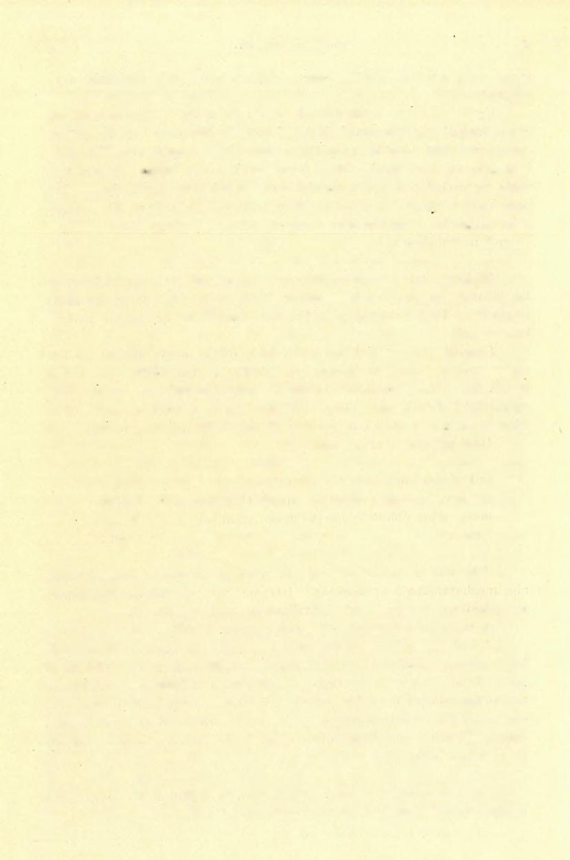 194 GÜLL VILMOS (6) Azonban nemcsak a városban, a hol ezenkívül még tizenkét artézi és több úgynevezett fúrt kút van, hanem a tanyákon is akadunk artézi kutakra, különösen a Pörösön.