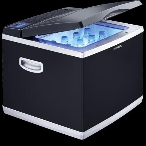 DOMETIC COOLFUN CK A műszaki adatokat és a teljes kínálatot lásd: 31 A KLASSZIKUS HŰTŐLÁDA ÉS FAGYASZTÓ HIBRID VÁLTOZATBAN IS KAPHATÓ Hatékony hűtőt keres az előtető alá, a teraszra vagy a