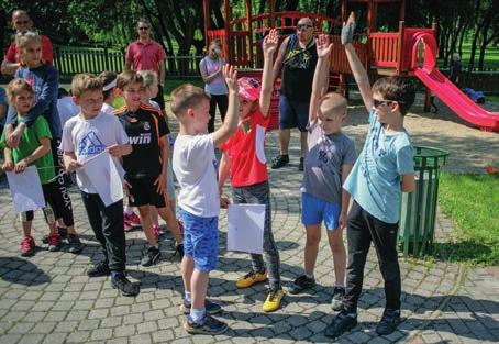 FITNESS DAY GŐZERŐVEL A KALÓRIÁK ELLEN Súlykontroll, strong by zumba, gymstick, zona, kangoo, box, alakformáló, zumba és stretching volt a palettán a III.