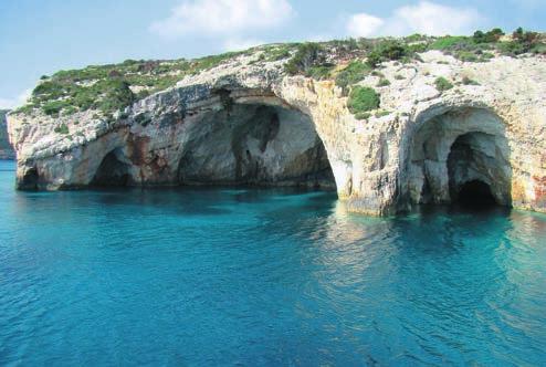 ZAKYNTHOS FAKULTATÍV PROGRAMOK Hajós szigettúra (Navagio-öböllel) Egész napos, látványos és egyben kikapcsolódást nyújtó hajókirándulás, melynek során az egész szigetet körbehajózzuk!