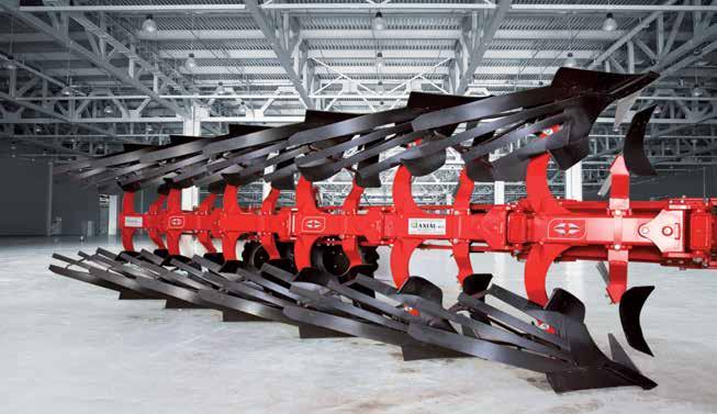 Típus TRAMLINE SX 3 TRAMLINE SX 4 Tartálytérfogat (l) 800 (1 000) 1 100 (1 350) Munkaszélesség (m)