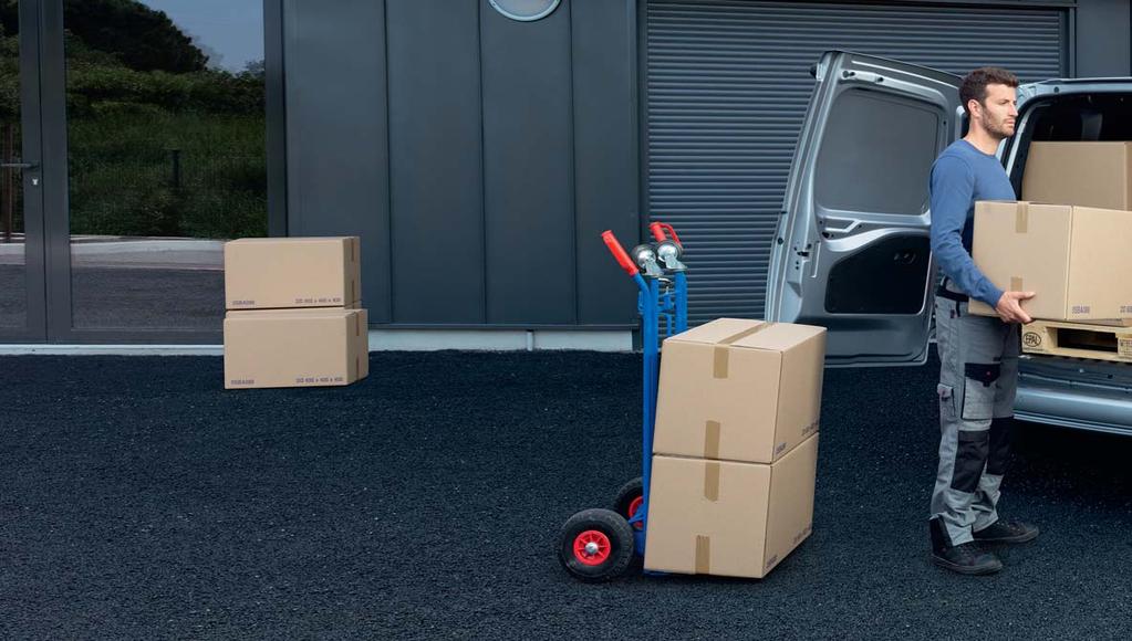 TARTOZÉKOK A Peugeot a dizájn határait feszegetve olyan tartozékok széles választékát fejlesztette, illetve válogatta ki Önnek, amelyek tökéletesen illeszkednek autójához.