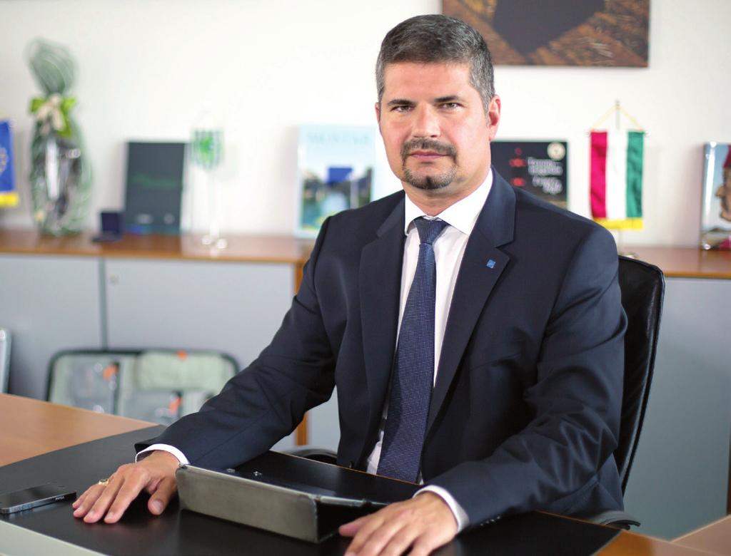 KÖSZÖNTŐ WELCOME ADDRESS A HungaroControl 2016 2020-as időtávra szóló vállalati stratégiáját a versengés és az együttműködés egyensúlya határozza meg.