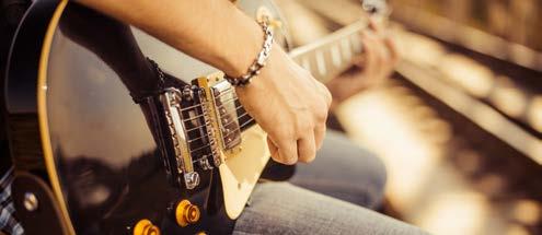 Mercredi 21 août 19 h 30 Spectacle de musique rock avec Marjo Émouvante et authentique, Marjo vous offre ses plus grands succès.
