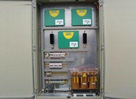 A 4.3. ábra egy 10 kwp-os hálózatra csatolt rendszer kapcsolószekrényben elhelyezett invertereit mutatja. 4.4. Kapható-e állami támogatás háztartási méretű kiserőműre?