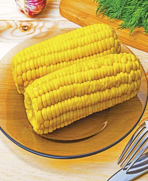 Azért a kukorica mégis nyerő ilyenkor. Miért? Finom. Gusztusos. Könnyebben emészthető, mint egy jó zsíros lángos.