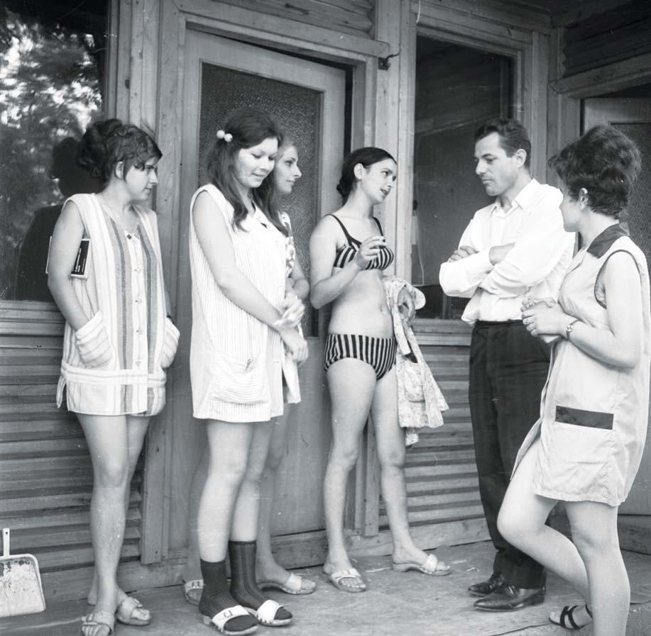 F FOTÓ IDEJE VOLT MÁR A TANGAPAPUCSNAK... Fotó: 1971., www.fortepan.