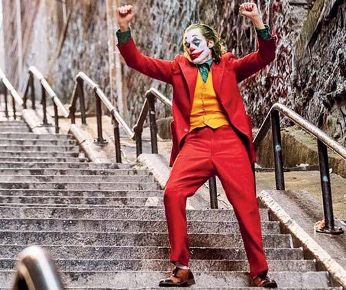 Joker Velence az úgynevezett őszi fesztiválszezon nyitányát jelenti: az őszi fesztiválok pedig arról híresek, hogy nagyrészt itt mutatkoznak be a jövő Oscar-várományosai, és ennek valamint a