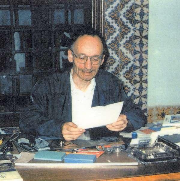Henri Vignau testvér Csatlakozik hozzájuk egy perui testvér, de 1988-ban megszűnnek az évente megújított tanítói szerződések. Mons.