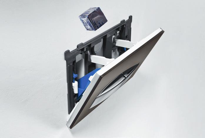 VÍZKEZELŐ TABLETTA A TARTÁLYBAN HIGIÉNIKUS FRISSESSÉG AKÁR HETEKIG IS Hajtsa le a nyomólapot, helyezze be a vízkezelő tablettát, majd zárja