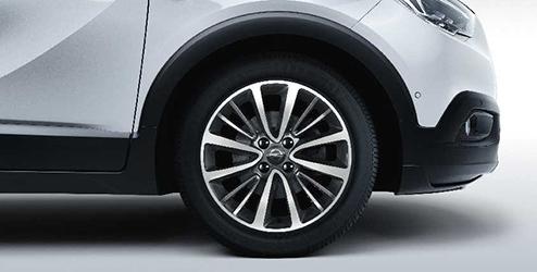 Élvezze az Opel eredeti kiegészítők stílusát és kiváló minőségét.