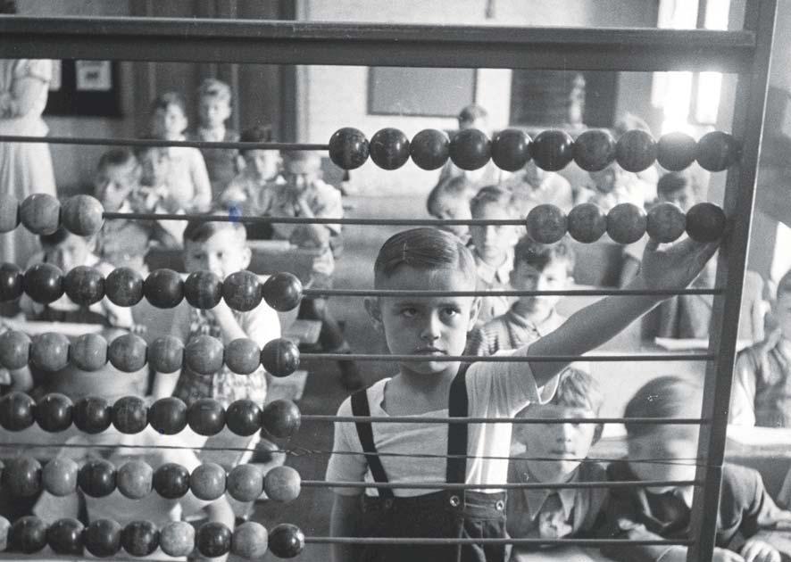 KIÁLLÍTÁS // IDŐSZAKI KIÁLLÍTÁSOK 30 Héten záró kiállítás 31 Ráth György villa L Bp. VI., Városligeti fasor 12. O K V: 10 18h www.imm.hu Szept. 15-ig.