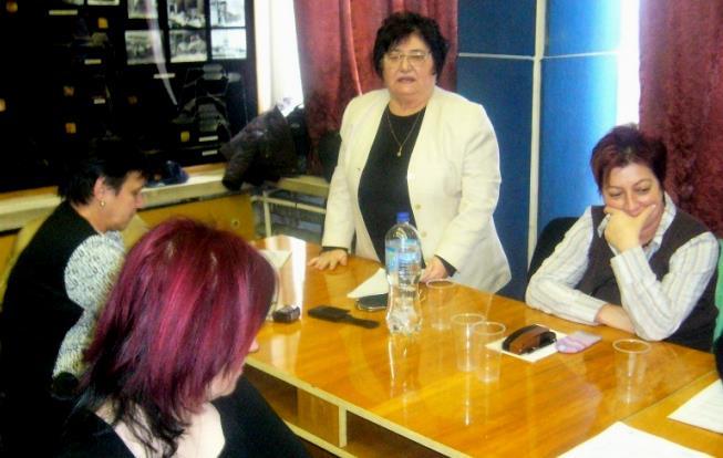 Nem először beszélünk itt Záhonyról, a Vasutasok Szakszervezetéről, mindezt demokratikusan szólt ismét Papp Zoltán elnök de azért tudjuk, hogy demokráciát működtetni nem könnyű, és különösen nehéz a