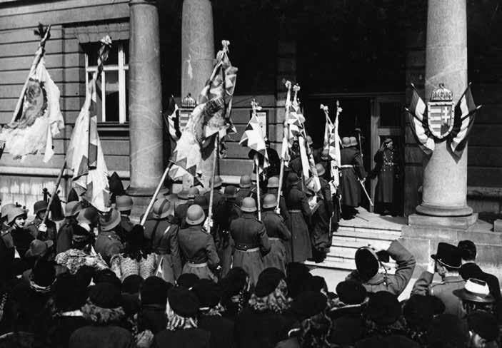 állandó kiállításának megnyitása a Nándor-laktanyában, 1937.